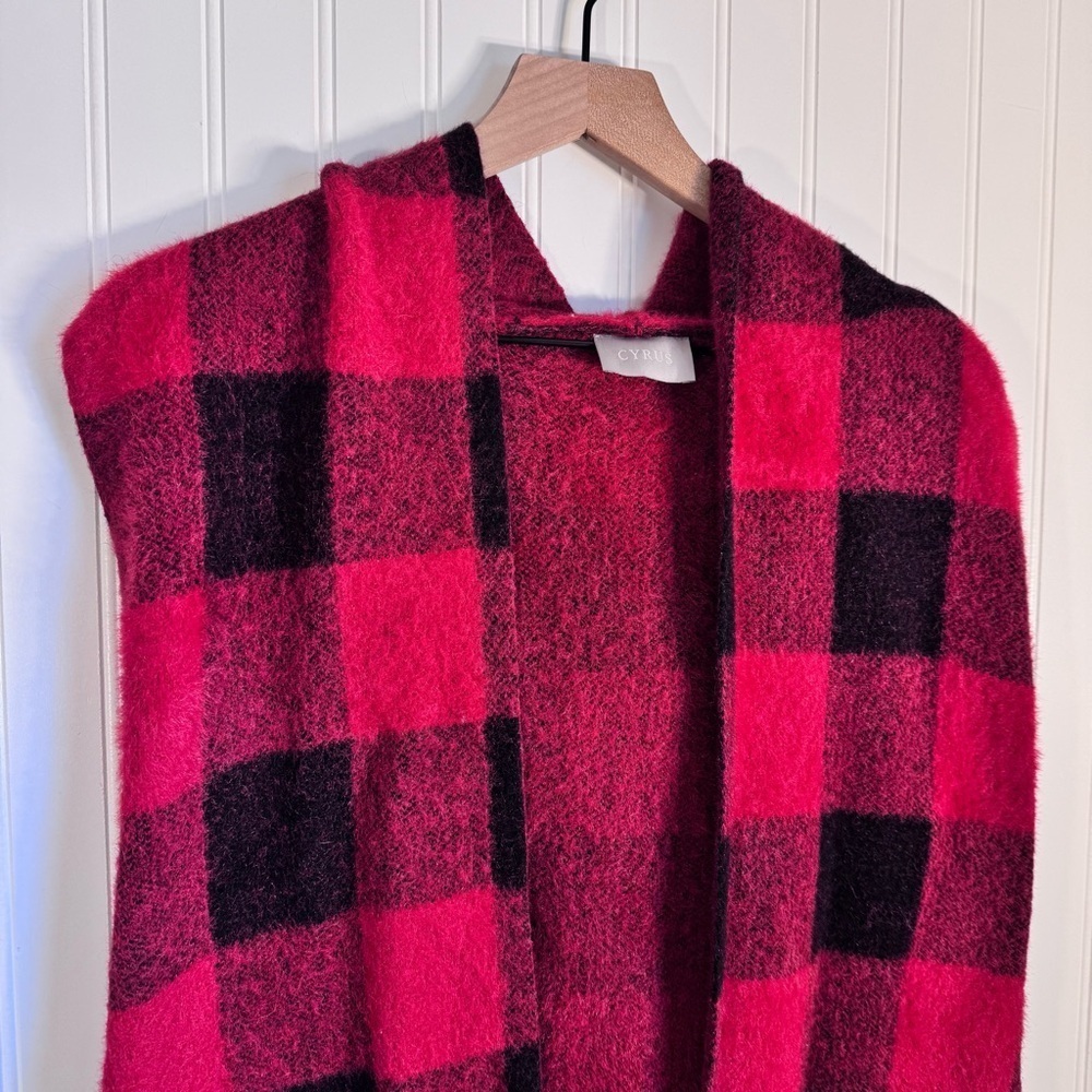 Cyrus Red and Black Buffalo Plaid Open-Front Sleeveless Vest Cardigan Size S - Picture 2 of 9